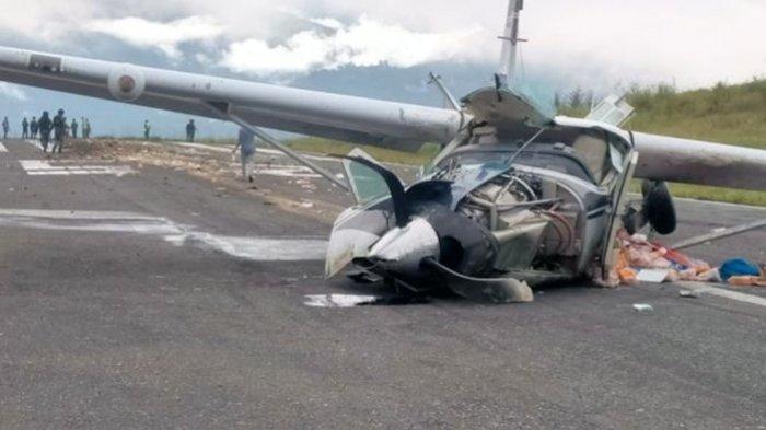 Bandara Aminggaru Ilaga di Ilaga diserang KKB Papua.