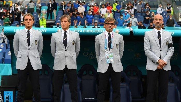 Gianni Vio (paling kanan), senjata rahasia Italia di Euro 2020.