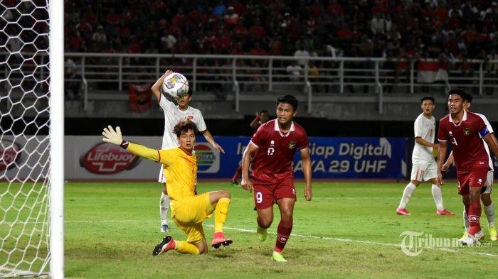 Hasil akhir pertandingan, Timnas Indonesia menaklukkan Vietnam dengan skor 3-2 (0-0) dan dipastikan lolos ke putaran final Piala Asia U-20 2023 di Uzbekistan.