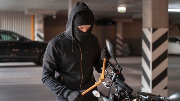 Ilustrasi pencurian motor, ternyata pemiliknya polisi