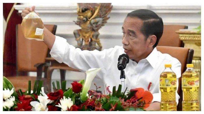 Jokowi Subsidi MInyak Goreng Curah Rp 14.000 Usai Ratas dengan Para Menteri terkait, Selasa (15/3/2022).