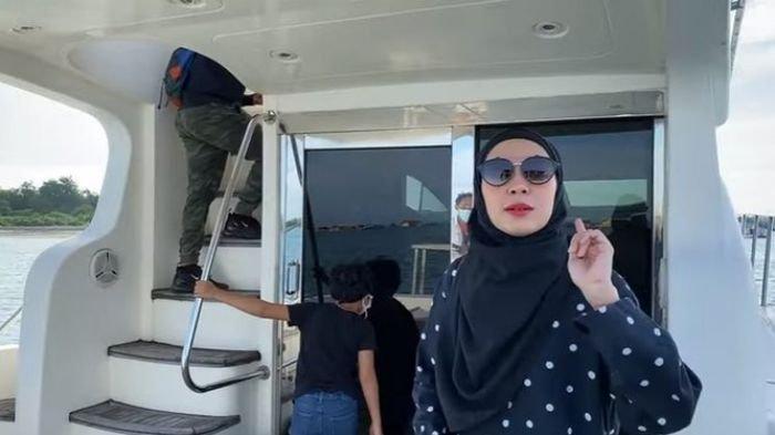 Kapal pesiar Ratna Galih