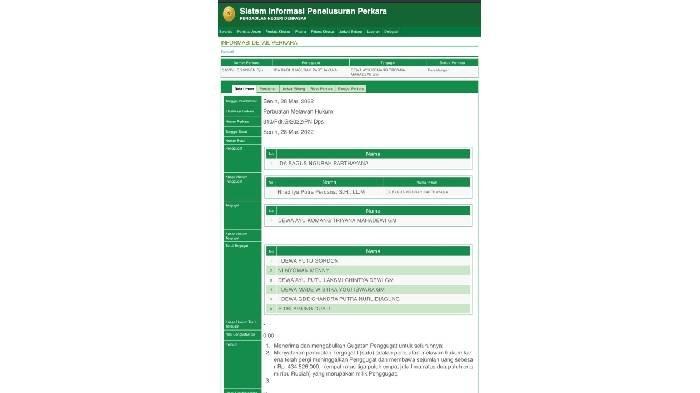 Laman resmi Pengadilan Negeri Denpasar, Triyana digugat atas kasus penyelewengan uang perusahaan.