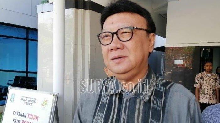 MenPAN RB Tjahjo Kumolo meninggal dunia, Jumat (1/7/2022). Berikut profil dan biodatanya!