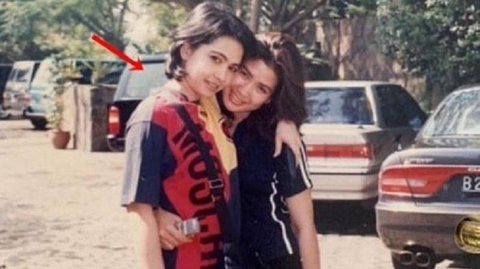 Paras cantik hingga outfit Rieta Amilia pun curi perhatian.