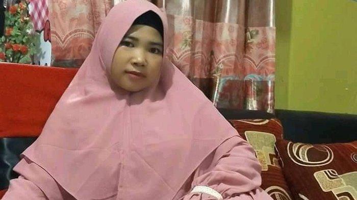 Penampilan Nyai Ehan saat tidak menggunakan cadar