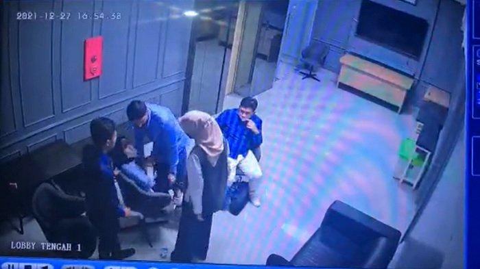 Rekaman CCTV mediasi antara Medina Zein dan Marissya Icha, diunggah di Instagram pada Senin 12 Juli 2022
