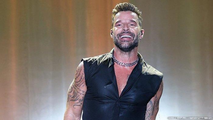 Ricky Martin, penyanyi asal Puerto Rico, terancam hubungan 50 tahun karena melakukan incest dan kekerasan seksual terhadap keponakannya.