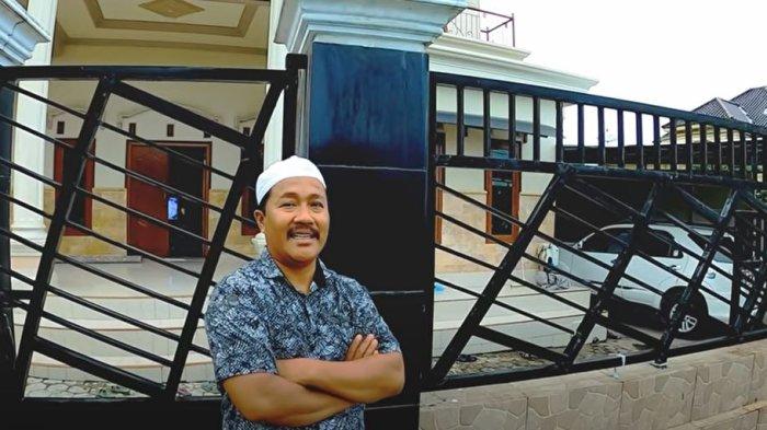 Saleh, mantan TKI asal Madura yang sukses punya rumah mewah dan mobil mahal