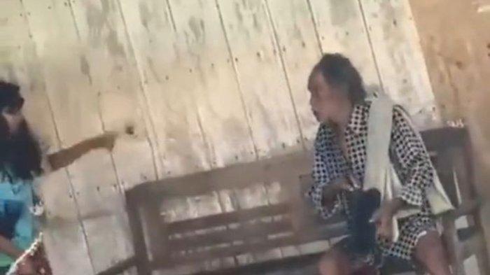 Sebuah video amatir yang mendokumentasikan perlakuan kasar seorang siswi SD terhadap kakeknya yang renta viral di media sosial baru-baru ini.