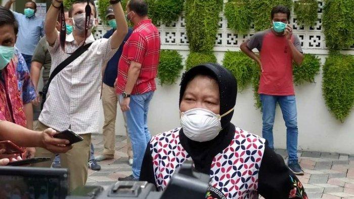 Wali Kota Surabaya Tri Rismaharini habis-habisan melawan Covid-19 di Surabaya (KOMPAS.COM/GHINAN SALMAN)
