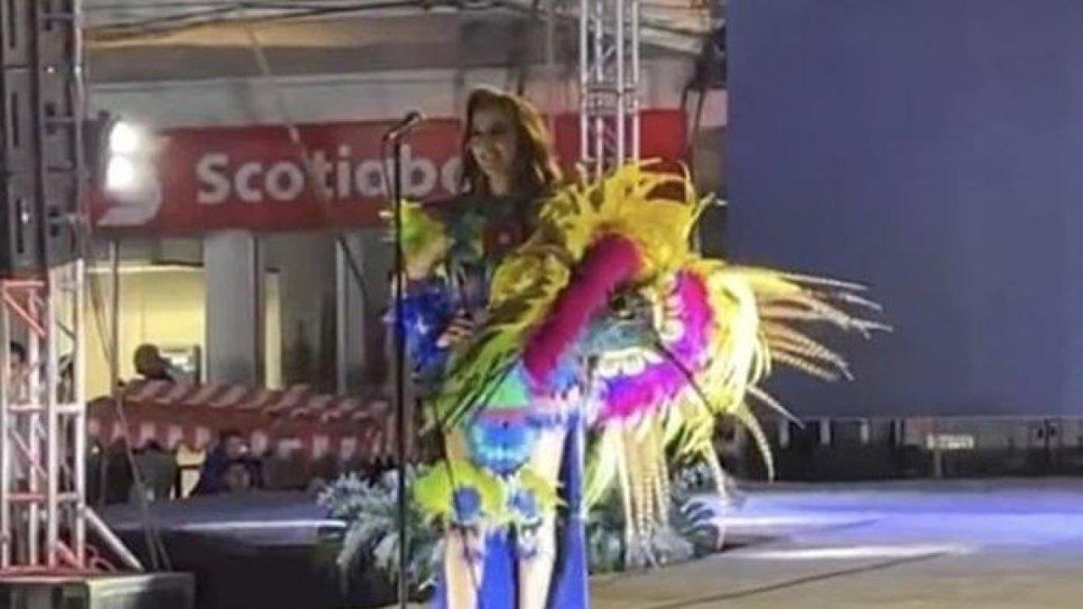VIRAL Ratu Kecantikan Tersengat Listrik di Atas Panggung, Andrea Granados Victor Selamat.