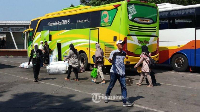 ilustrasi-mudik-lebaran-1442-h.jpg