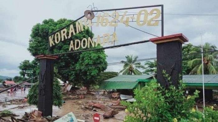 Kondisi pascabanjir bandang di Waiwerang di Koramil Flotim serta hal serupa juga terjadi terhadap sejumlah rumah warga akibat banjir bandang di kecamatan Adonara Timur dan Ile Boleng Flores Timur, Minggu (4/4/2021)
