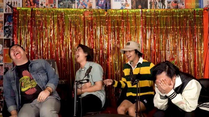 Mantan personel Coboy Junior reuni, mengingat kenangan lama mereka.