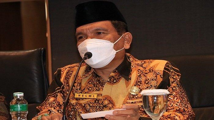 Kakanwil Kemenag Sumbar, Helmi saat kegiatan Bimbingan Teknis Peningkatan Layanan Mutu KUA, Kamis (28/10/2021) di Hotel Hayam Wuruk, Kota Padang.