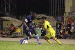 Semen Padang FC Tertinggal Akibat Gol Bunuh Diri, Babak Pertama Madura United Memimpin