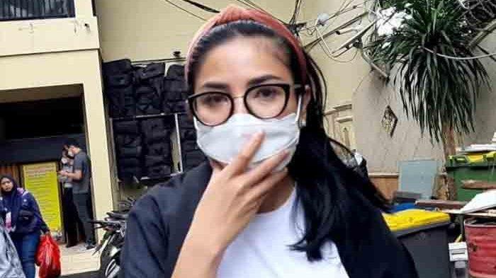 Nindy Ayunda ngotot ingin bercerai dari Askara Parasady Harsono karena sudah lelah.