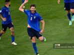 Italia Lolos ke Babak 16 Besar Euro 2020, Keyakinan Roberto Mancini Momentum untuk Gli Azzurri 4 gelandang italia manuel locatelli merayakan mencetak gol pertama tim selama