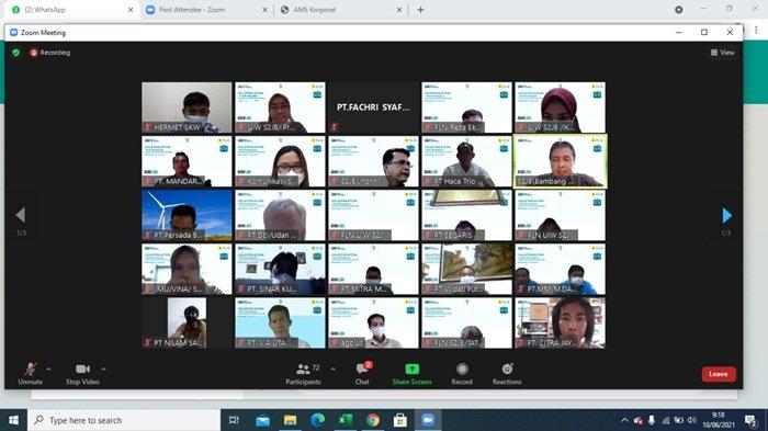 Collective Action Forum dibuka oleh General Manager (GM) PLN UIW S2JB Bambang Dwiyanto dalam sambutannya, Bambang berpesan agar Mitra PLN dapat menjalankan tugas dengan jujur dan penuh tanggung jawab, ketika rapat virtual.