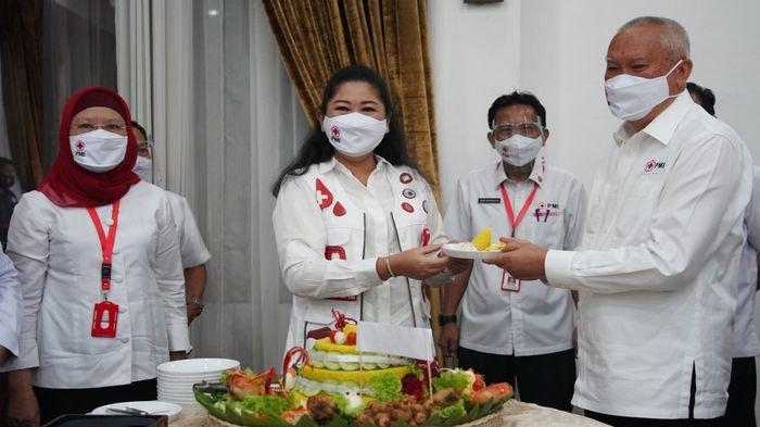 Ketua Palang Merah Indonesia (PMI) Sumsel Hj Febrita Lustia Herman Deru berharap peringatan HUT PMI ke-75 secara nasional yang digelar secara sederhana via daring, Kamis (17/09/20) dari Griya Agung