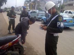 Anggota Melanggar Lalu Lintas Harus Push Up 10 Kali