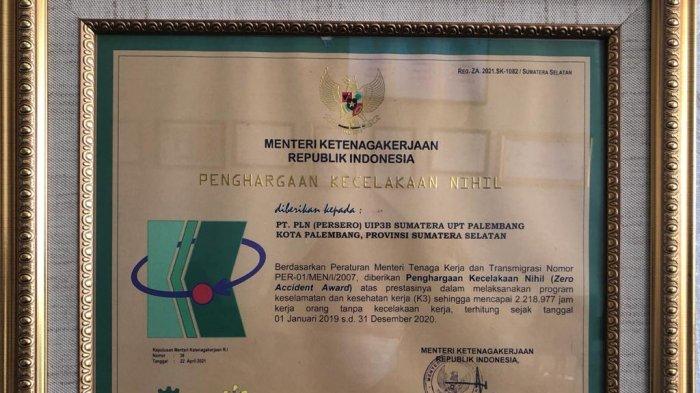 PLN Unit Induk Penyaluran dan Pusat Pengatur Beban (UIP3B) Sumatera - Unit Pelaksana Transmisi (UPT) Palembang mendapat penghargaan dari Kementerian Ketenagakerjaan Republik Indonesia dalam kategori Kecelakaan Nihil di Tempat Kerja.