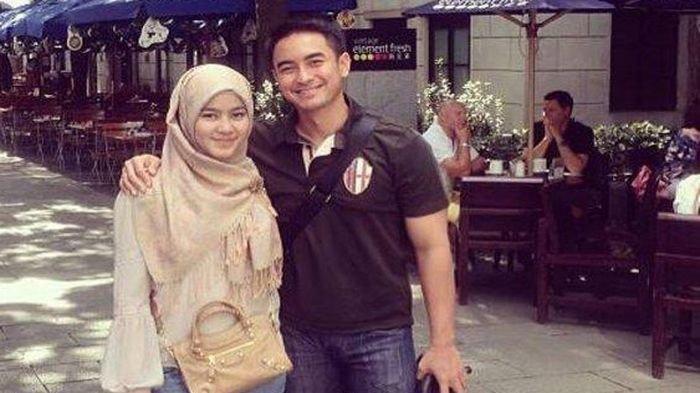 Zumi Zola dan Sherrin Tharia