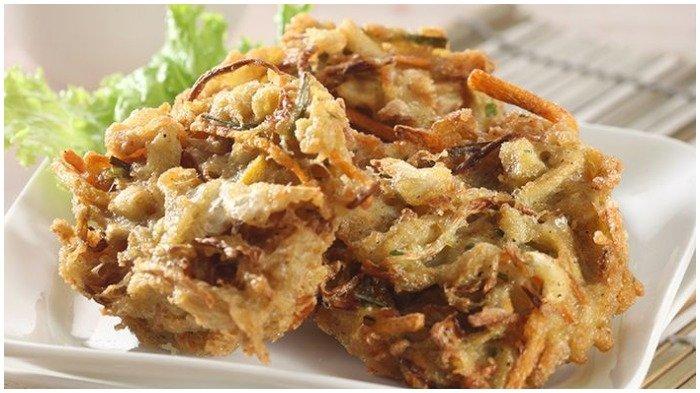 Bakwan Jamur Bumbu Kari, satu di antara kreasi gorengan yang sehat untuk berbuka puasa.