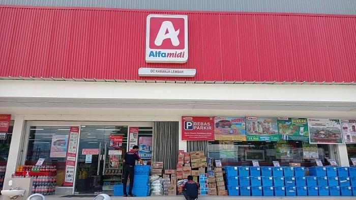 Gerai Alfamidi.