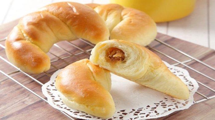 Sajian Takjil Ramadhan 2021 Roti Tanduk Apel Kayumanis