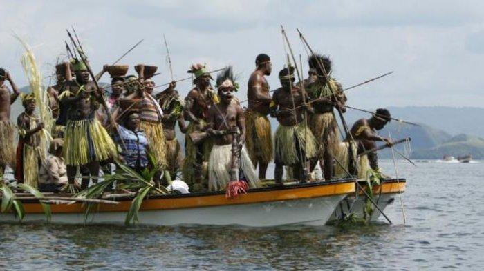 Festival Danau Sentani 2016 yang digelar di Kabupaten Jayapura, Papua, 19-23 Juni 2016.
