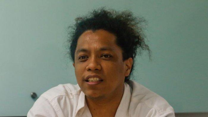 Arie Kriting saat berkunjung ke Kompas Gramedia, Palmerah Selatan, Jakarta, Selasa (6/3/2018).