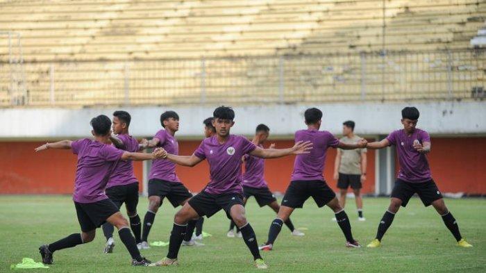 Para pemain timnas U16 Indonesia melakukan training center (pemusatan latihan) di Yogyakarta.