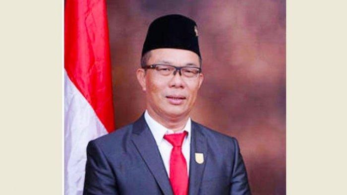 Anggota Fraksi PDI-P DPRD Pekanbaru Robin Eduar SH MH