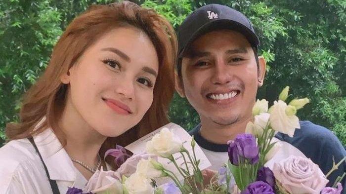 Ayu Ting Ting dan Krizna Fahrezi