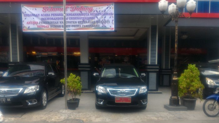 Mobil dinas jenis Toyota Camry disebut masih layak digunakan untuk mendukung kinerja Bupati Kepulauan Meranti.