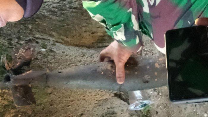 Dua nelayan di Kampar temukan satu unit mortir tersangkut di jala, Jumat (19/3/2021).