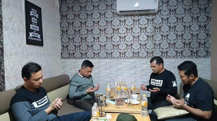 Foto: Paslon Ridho gelar doa bersama jelang putusan MK.