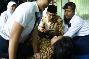 Puluhan Siswi SMA Gantian Kesurupan Dalam Seminggu