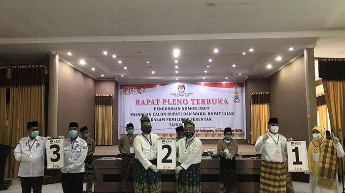 Tiga Paslon bupati-wakil bupati Siak mencabut nomor urut pada rapat pleno KPU Siak, Kamis (24/9/2020) di gedung Tengku Mahratu, Siak Sri Indrapura.