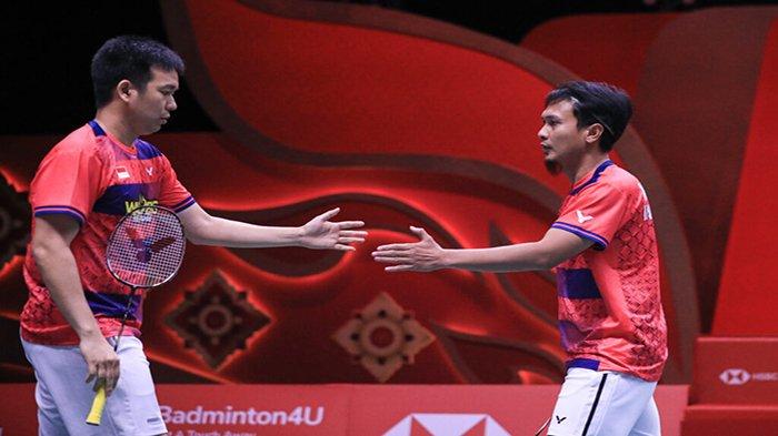 Aksi Mohammad Ahsan/Hendra Setiawan di BWF World Tour FInals 2022. Indonesia dan China dominasi BWF World Tour FInals 2022 Thailand