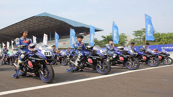 Seri ke-3 atau penutup ajang balapan populer Idemitsu bLU cRU Yamaha Sunday Race 2022 telah berlangsung sukses di Sentul International Circuit, Bogor, 17-18 September 2022.