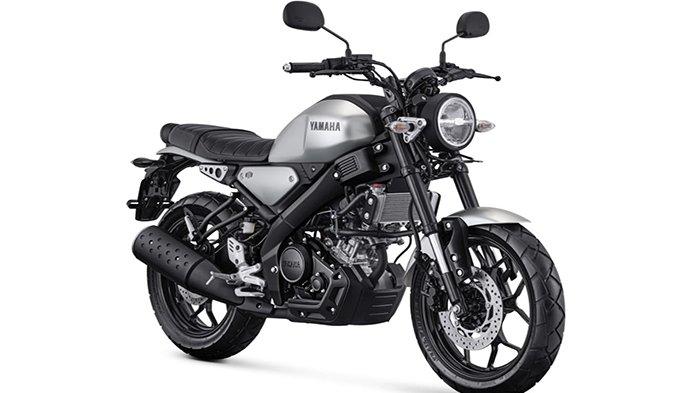 Yamaha XSR 155 Matte Silver Premium.