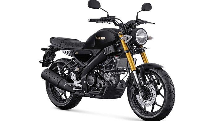 Yamaha XSR 155 Metallic Black Elegance.