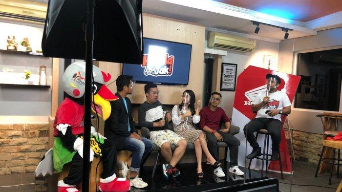 Astra Motor Kalimantan Barat bersama Influencer dan Selebgram Kalimantan Barat menggelar event Live Streaming di Instagram