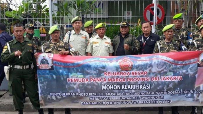 Ayah Rizky Billar mengambil tindakan mendatangi kantor salah satu stasiun televisi swasta
