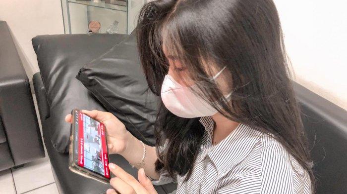 Pengunjung virtual exhibition Kalbar sedang merasakan experience berkeliling di booth Honda virtual exhibition.