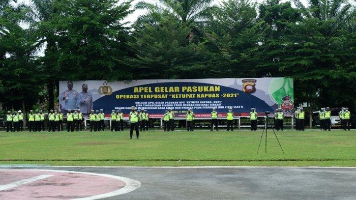 Suasana apel Operasi Ketupat Tahun 2021 di lapangan Jananuraga, Rabu 5 Mei 2021.