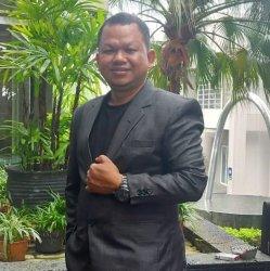 Junaiddin Doktor Ekonomi Pengelola Laboratorium Farmasi Bisnis Unmul, Rancang Disertasi Produk Halal